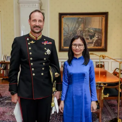 Đại sứ Lê Thị Thu trình Thư ủy nhiệm lên Quốc vương Na Uy Haakon VIII