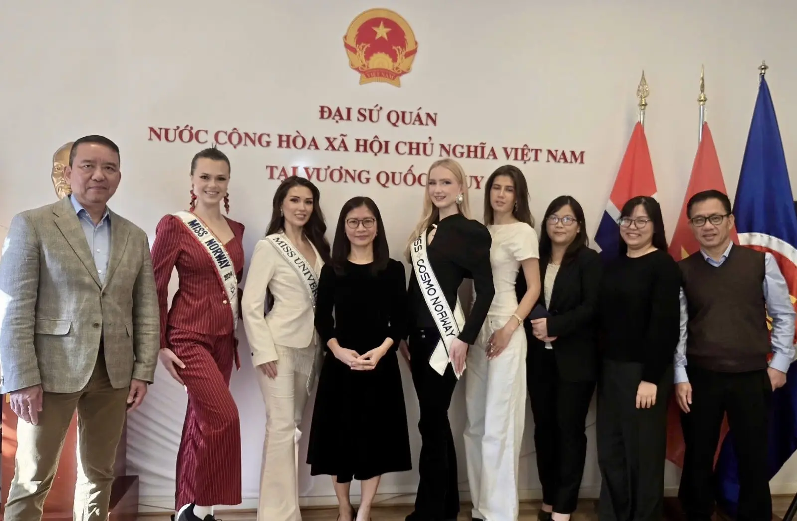 Đại sứ Việt Nam tại Na Uy Lê Thị Thu tiếp các Hoa hậu Na Uy